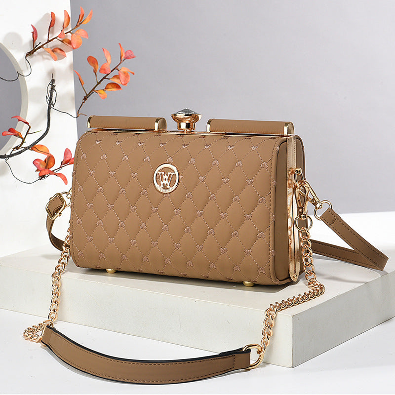 The Laleh - Diamond Quilted Shoulder Bag