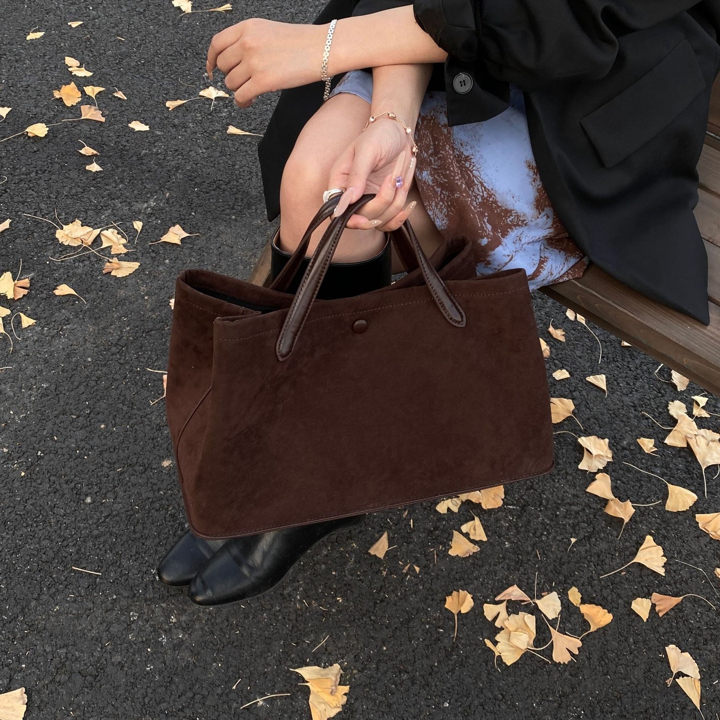 The Wafa - Suede Retro Crossbody