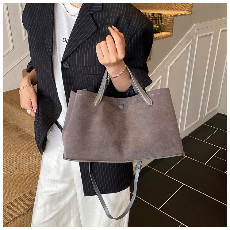 The Wafa - Suede Retro Crossbody