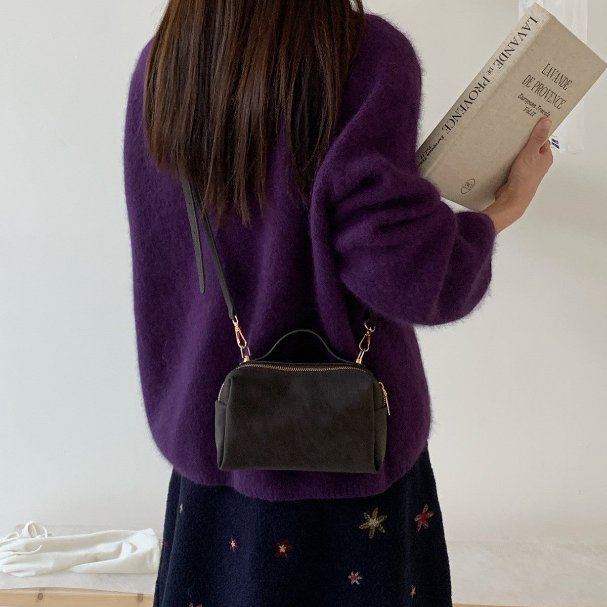 The Lara - Retro Small Square Crossbody